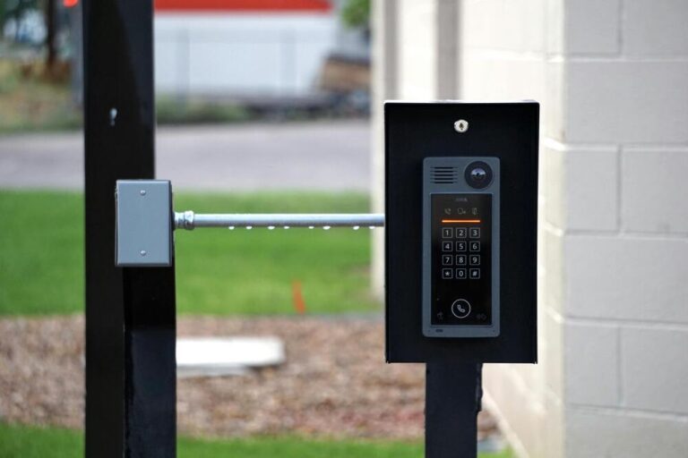 What is an Auto Gate System?